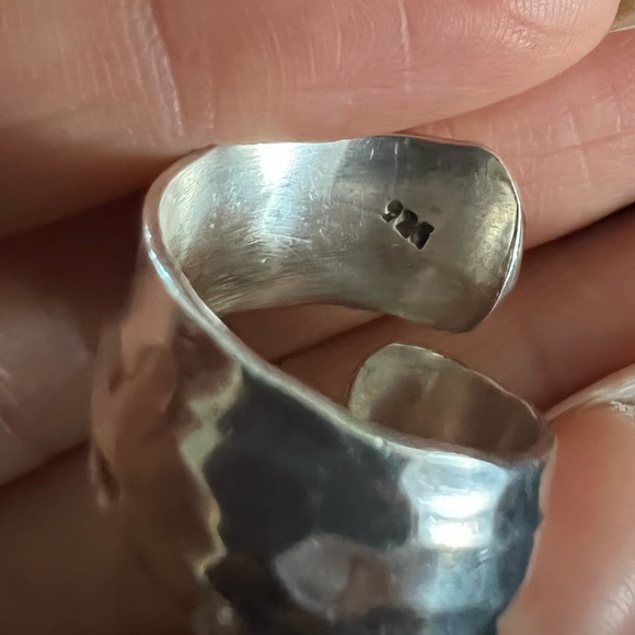 Silver Ring - Picture 6 of 8